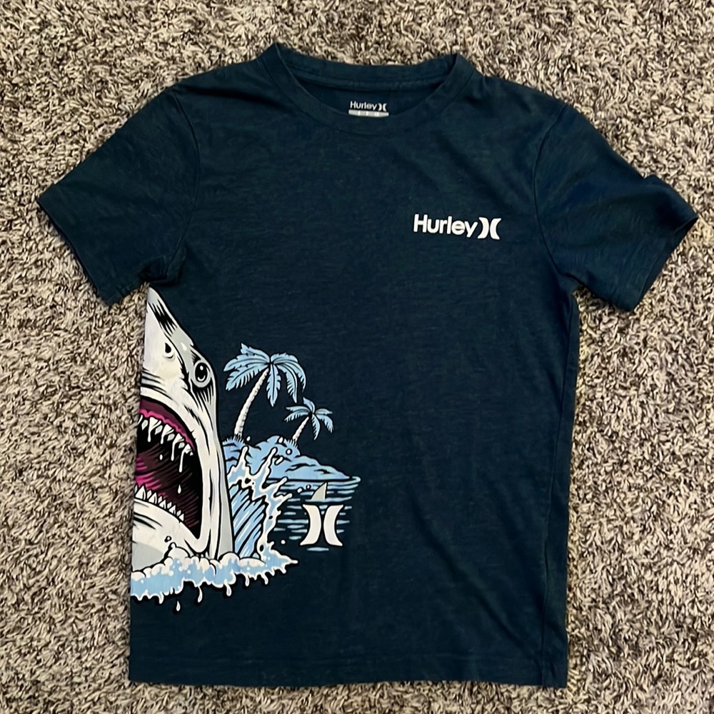 Boys slightly used Hurley shirt